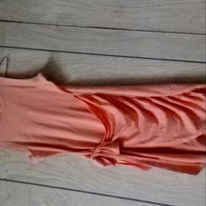Salmon pink dress size is petite small